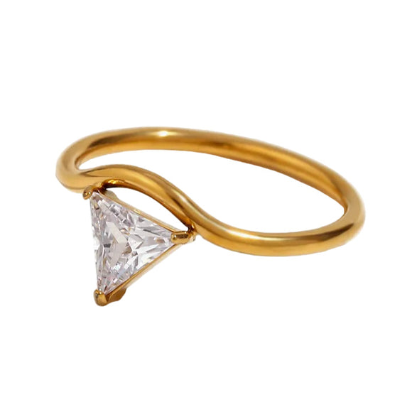 Brilliant Triangle Serenity Ring™